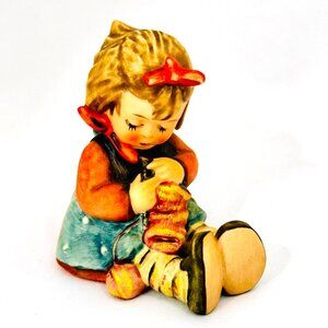 Goebel Hummel #432 - Knit One/Purl One - TMK6 (1983)